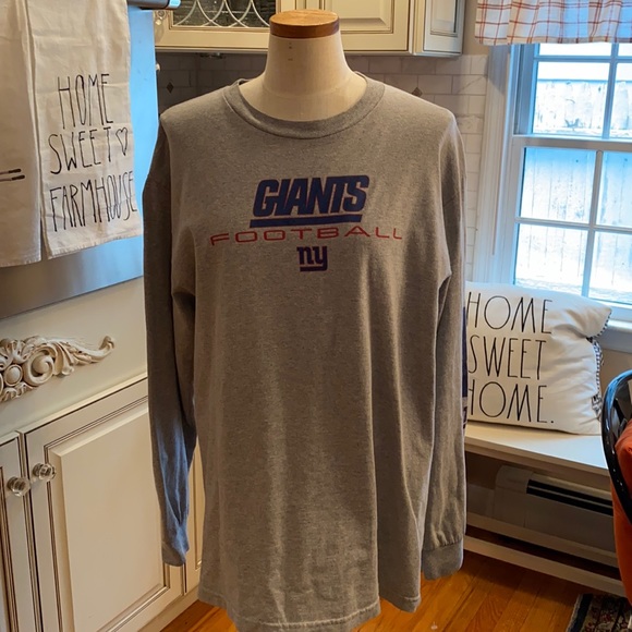 NWOT NFL NY GIANTS LONG SLEEVE LOGO TEE SHIRT Reduced w $4.99 Reduced Ship👏🏻❤️ - Picture 1 of 10